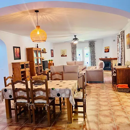 بيت للعطل Casa Nobleza *